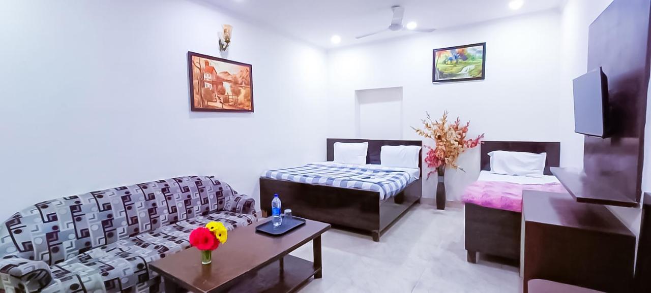 Hotel Tom - Jungpura Chruch Road New Delhi Eksteriør billede